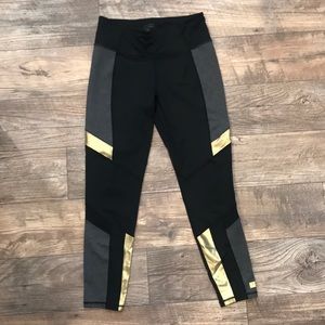 Betsey Johnson Performance Leggings, Black size M